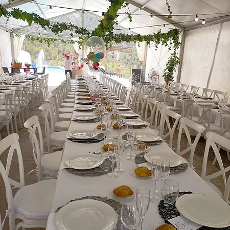 Hotel Foies De Baix *