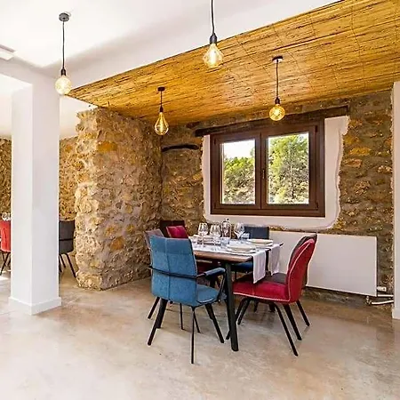 Hotel Foies De Baix Relleu