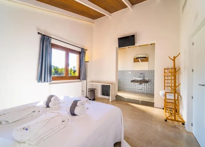 Foies De Baix Hotel *